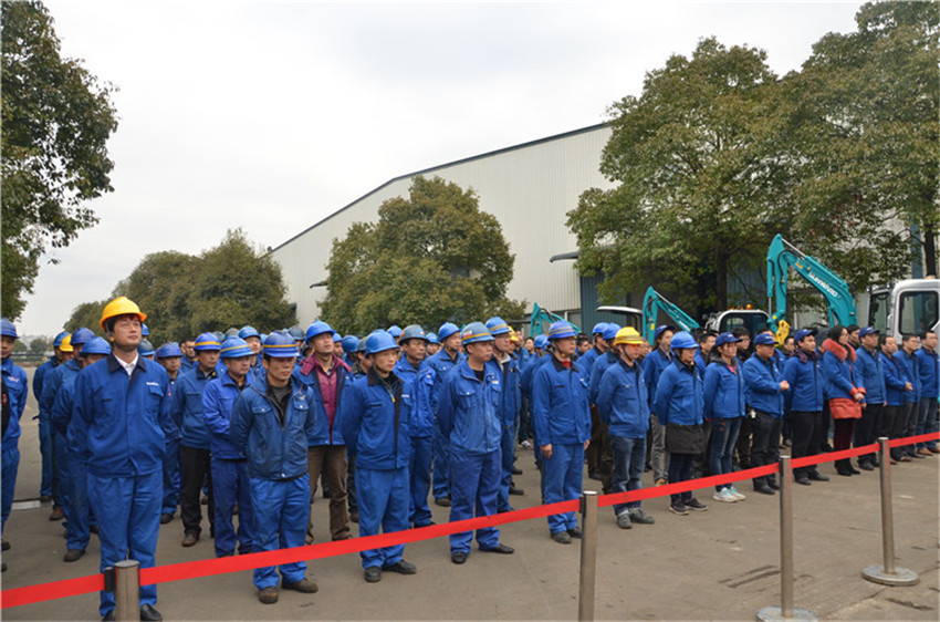 新品下线&精品批量上市：Z6人生就是博智能“组合拳”逆势出击