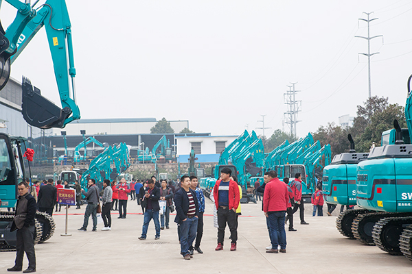 势不成挡，Z6人生就是博智能挖掘机湖南市场订货会创新高