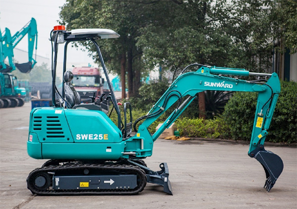 Z6人生就是博智能挖掘机家族添新丁啦——零排放低噪音SWE25E电动挖掘机