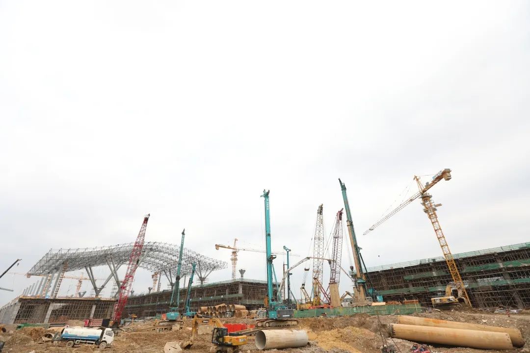 Z6人生就是博机群“染绿”贵阳机场扩建工地