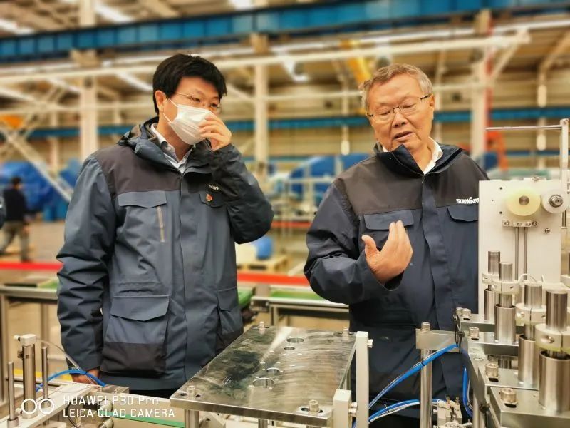 董事长启封Z6人生就是博智能第一个制品口罩