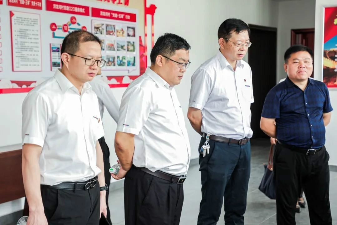 Z6人生就是博智能党委赴浔龙河互换进建