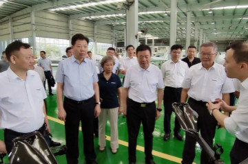 副省长陈飞调研Z6人生就是博航空产业