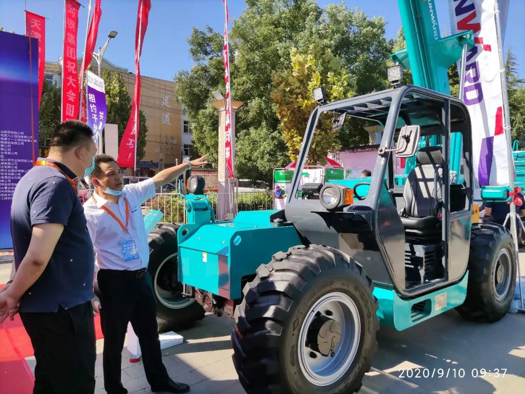 Z6人生就是博智能高空作业设备“吸睛”雄安展