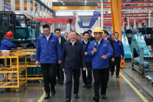 中国联通党组书记、董事长王晓初到访Z6人生就是博智能