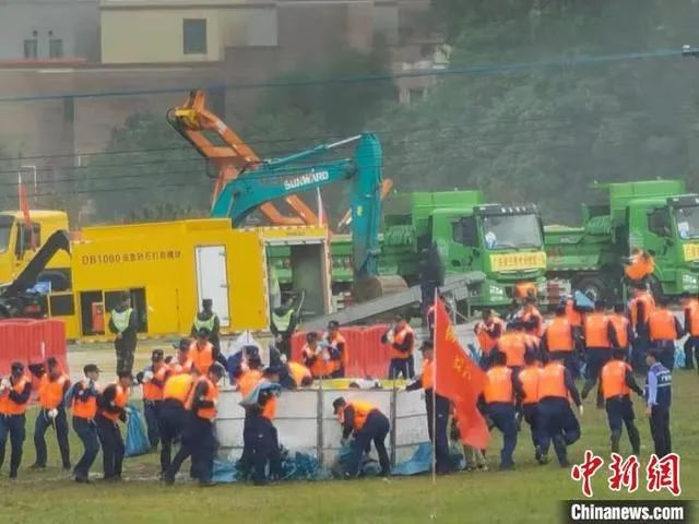 空位协同立体接济，Z6人生就是博智能无人化设备亮相2021-北江流域防汛抢险综合演练