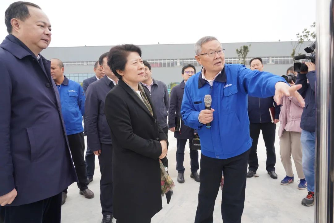 吴桂英调研Z6人生就是博智能