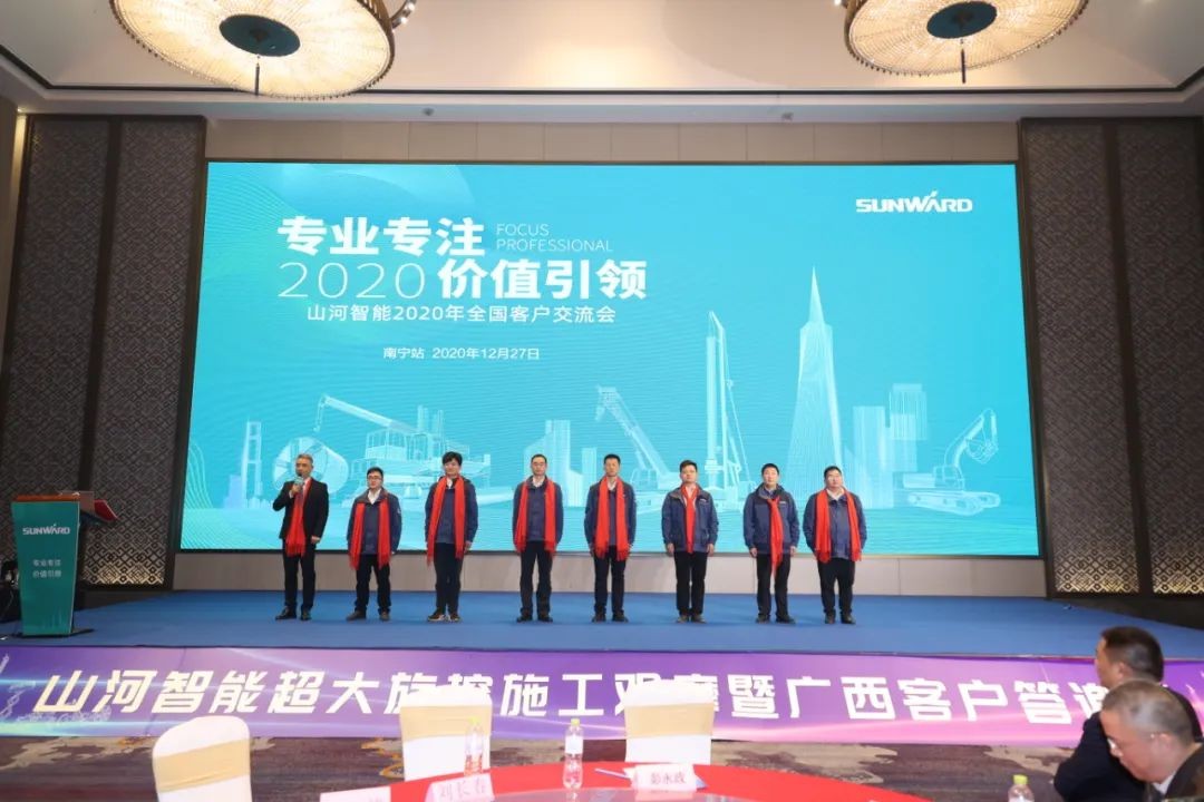 惊艳！Z6人生就是博智能低净空旋挖钻机广西获赞