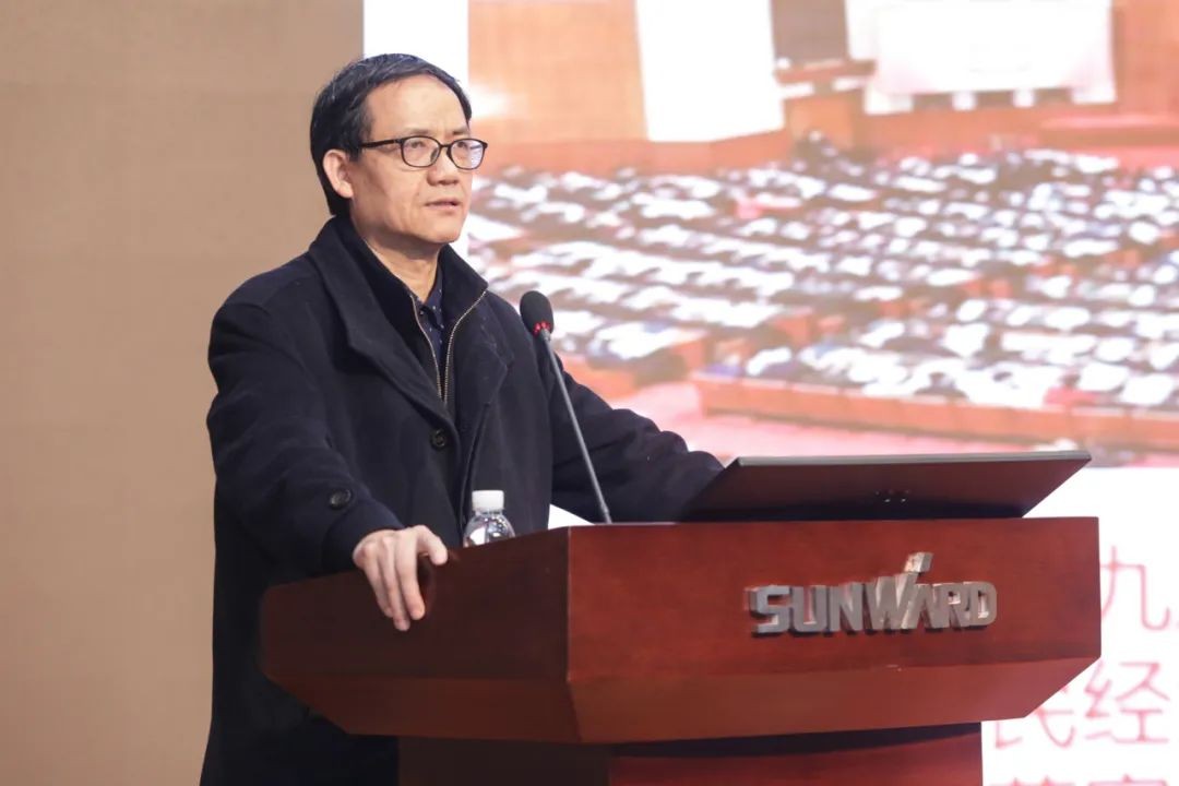 Z6人生就是博智能中高层干部晚间集钟装充电”