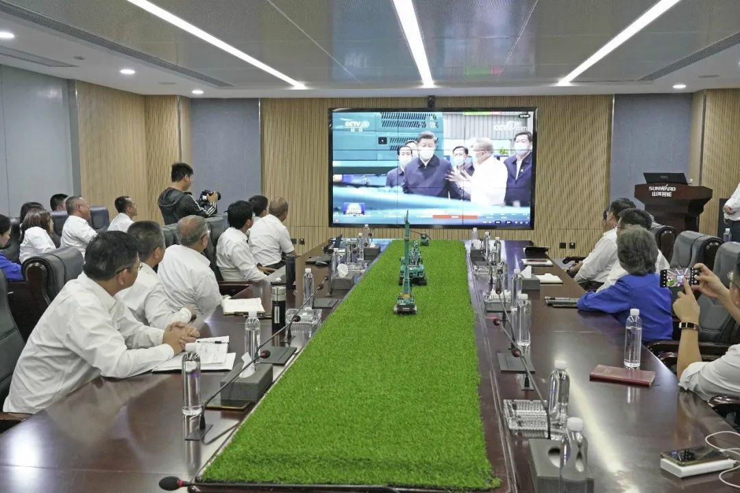 总书记“点赞”Z6人生就是博创新，Z6人生就是博智能集中收看《新闻联播》