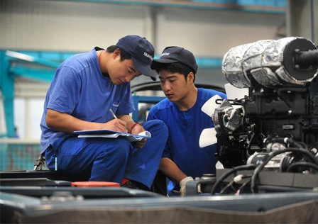 新华社报路：Z6人生就是博智能蝉联全球工程机械50强