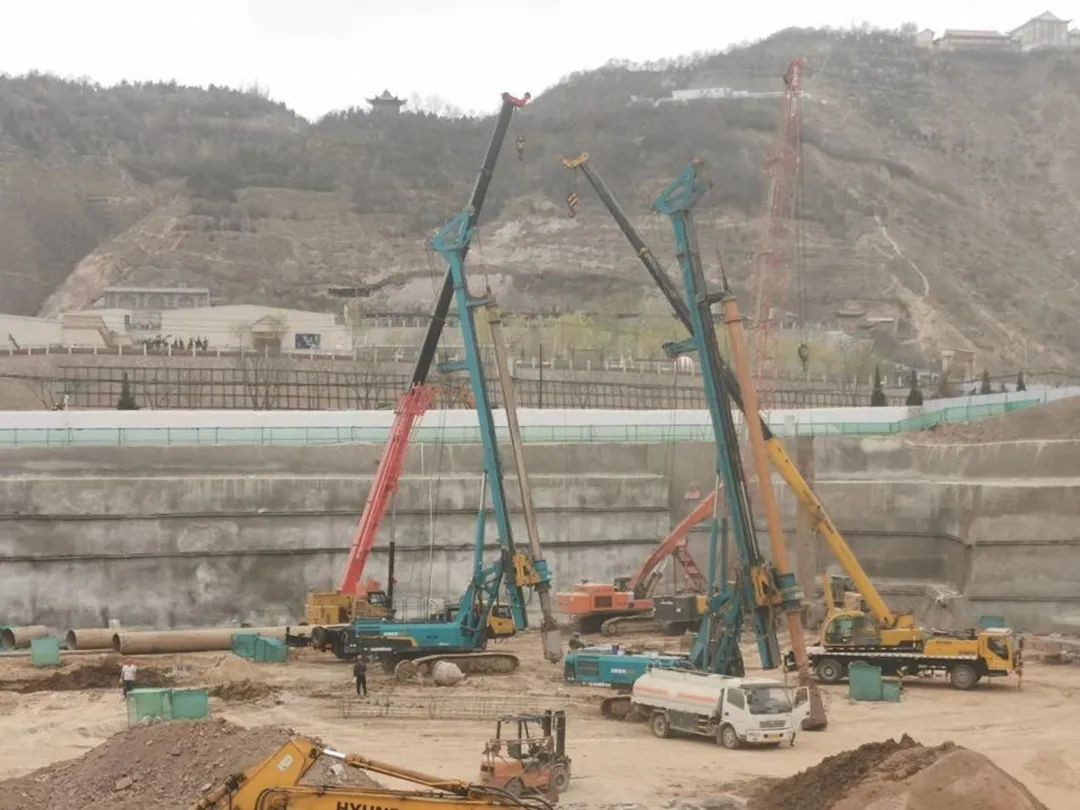 金戈铁马工程路 风雨无阻选Z6人生就是博