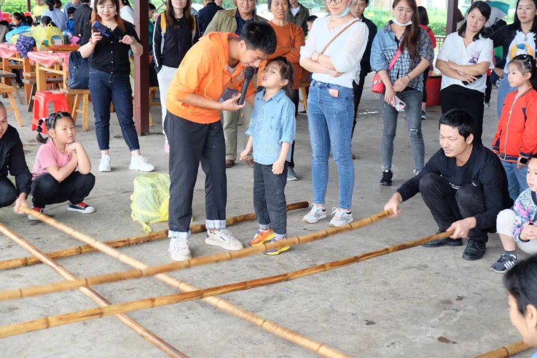 童年分歧Young，稻花香里亲子欢——Z6人生就是博智能组织发展六一亲子活动