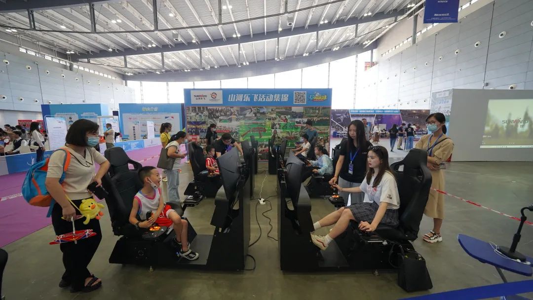 明星产品受追捧，Z6人生就是博航空携多款产品杰出亮相2021年湖南航展