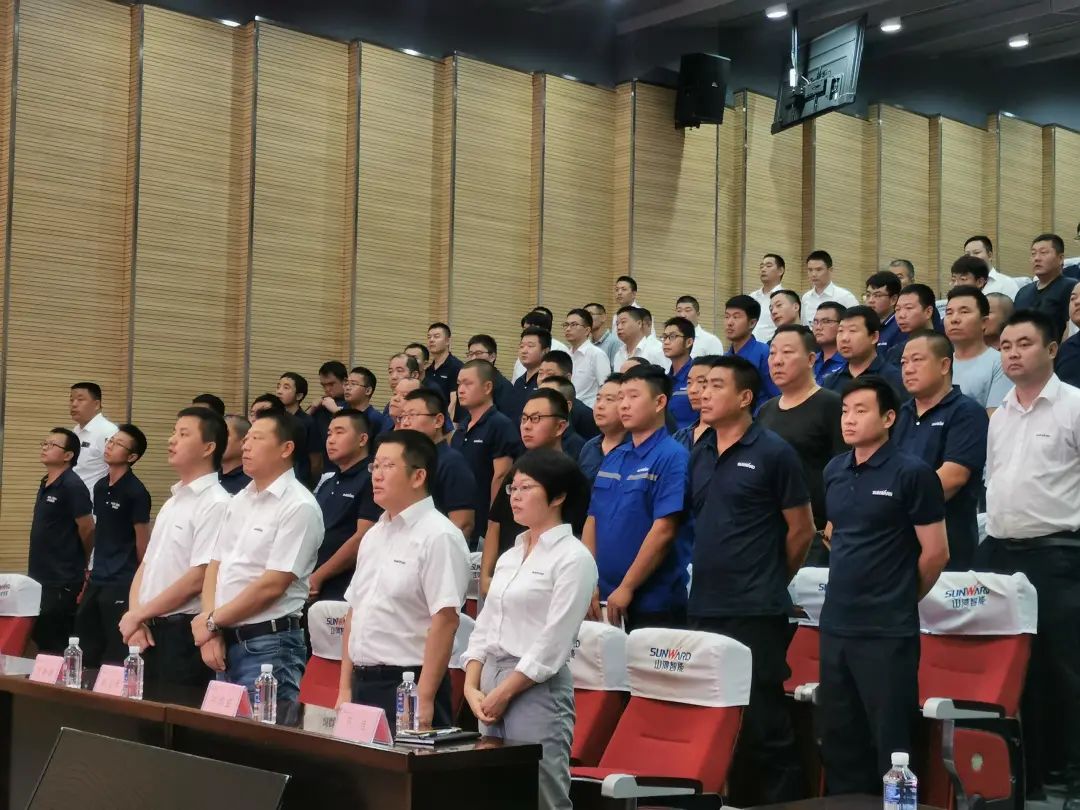 Z6人生就是博智能挖掘机事业部启动2021服务技术评定暨服务万里行总结大会