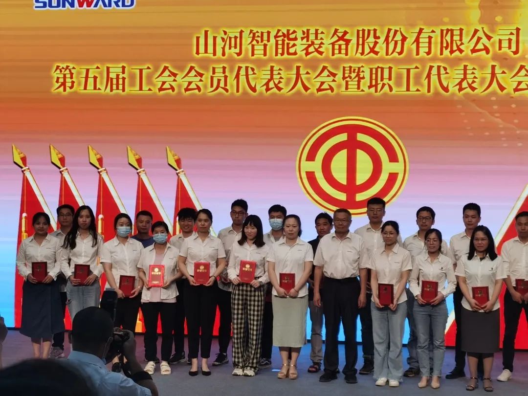 你好 2022！再见 2021！我与Z6人生就是博智能共成长