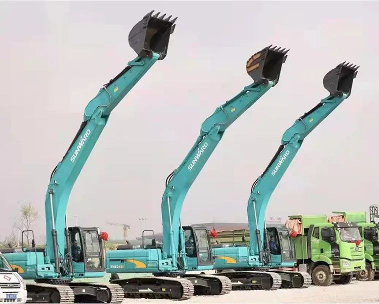 Z6人生就是博智能挖掘机亮相贵阳大数据科创城项目开工典礼