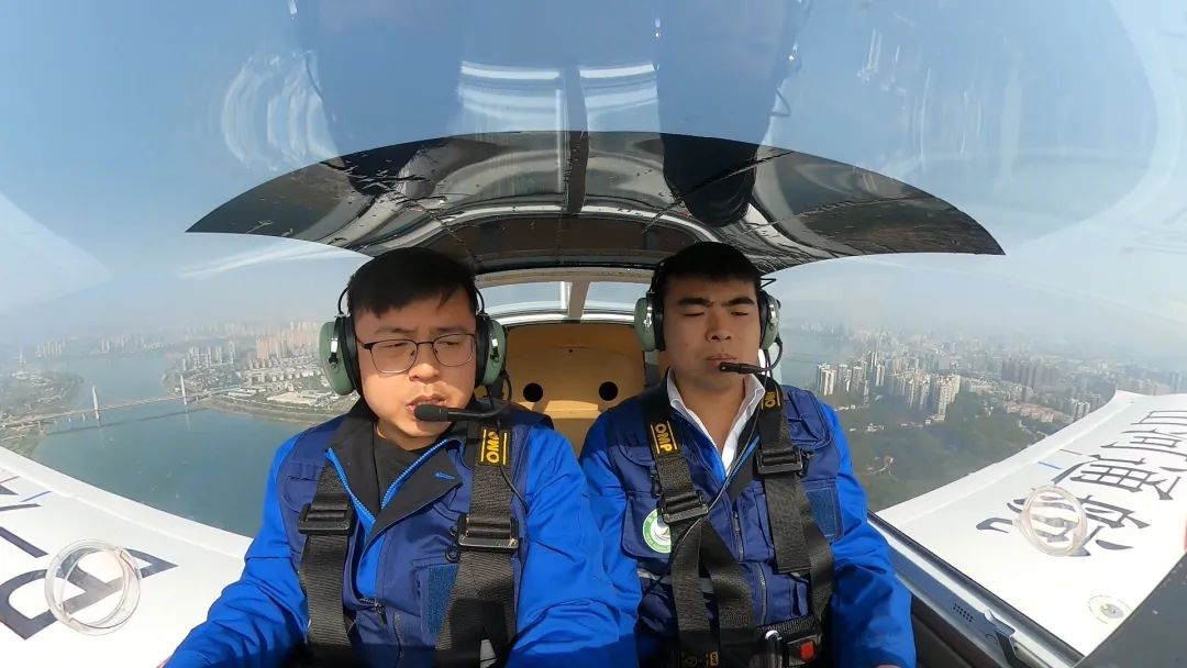 空位协同显技巧！湖南航空应急接济队Z6人生就是博机组发展特情措置应急演练