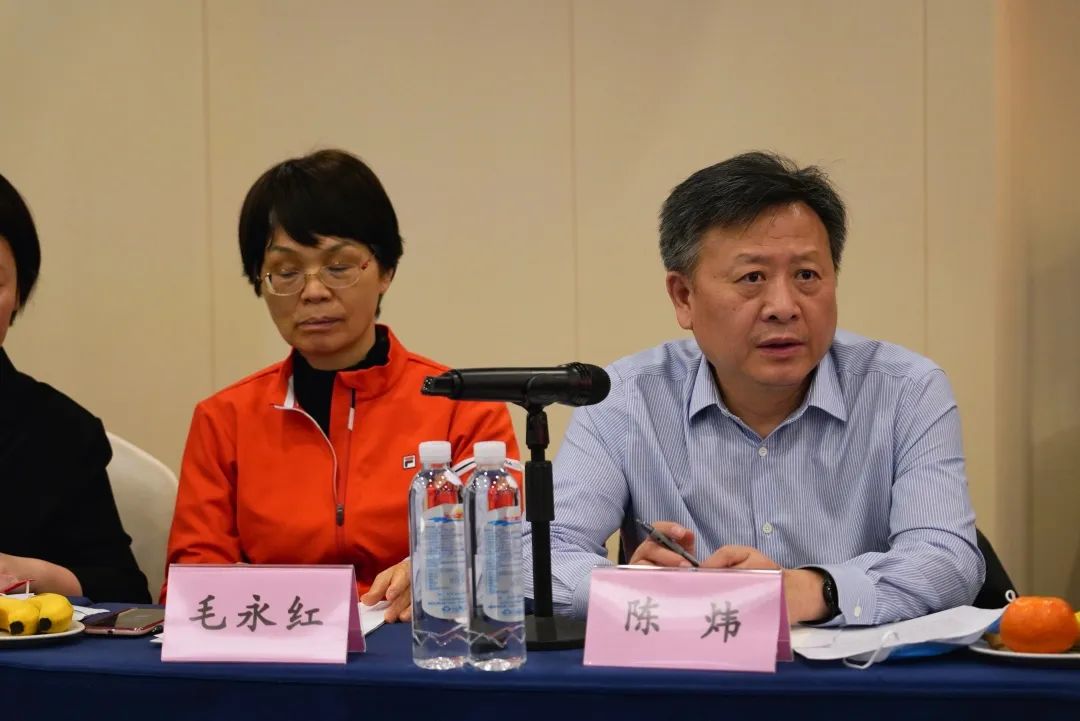 抱团出海，携手共赢！何清华带队赴湖南异地商会结合会造访互换