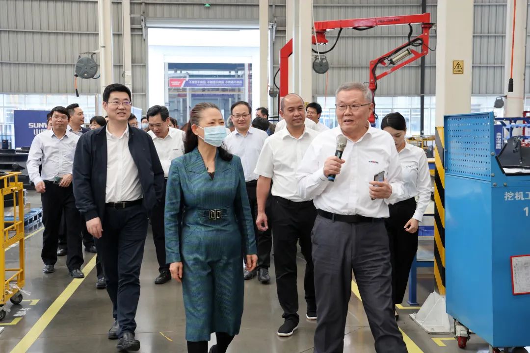 20220518092123_81429 深入产学研合作!中南大学堂长、中国工程院院士田红旗率团造访Z6人生就是博智能
