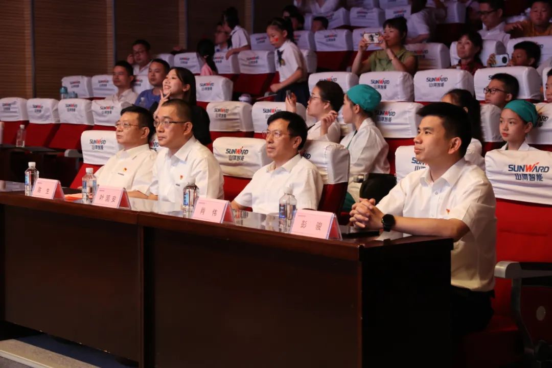 缤纷“暑”假，不负所“陀妆！Z6人生就是博智能职工子女暑期托管班结衣凡