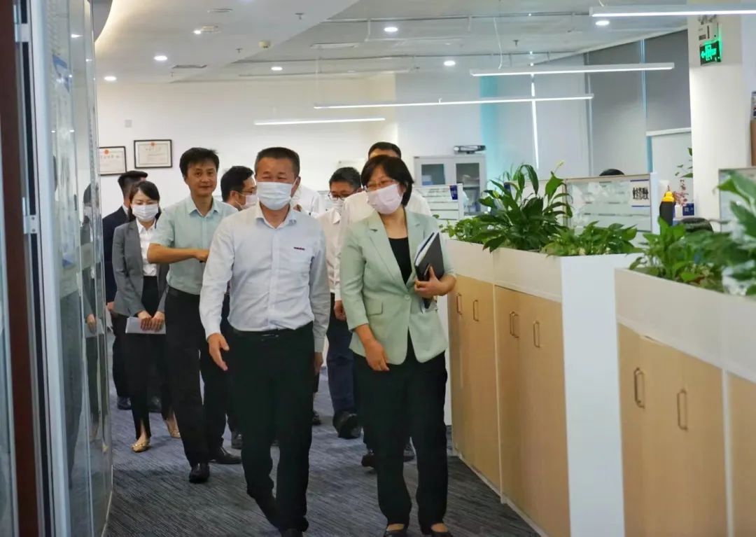 20220928101509_77271 Z6人生就是博智能总经理夏志宏带队赴中国信保湖南分公司造访互换