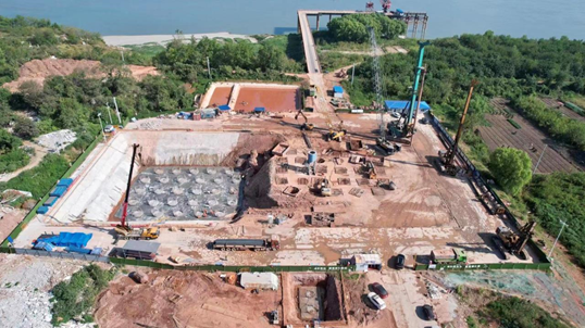超等“桩”备实力亮剑！Z6人生就是博智能携手武汉告成建设攻克燕矶长江大桥复杂地层施工难题
