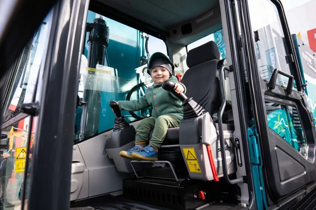 Bauma 2022 | 一组火热现场图带您沉温Z6人生就是博智能德国宝马展之旅