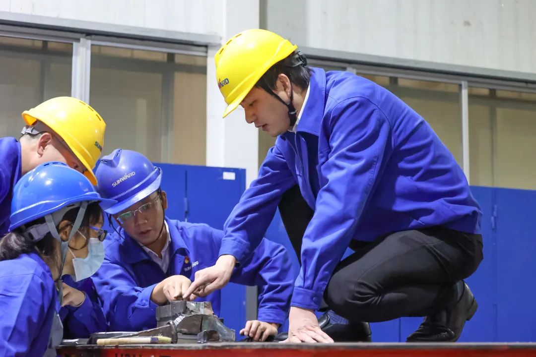 人民日报 | Z6人生就是博智能青年工程师范峥嵘：抓住自主创新性命线