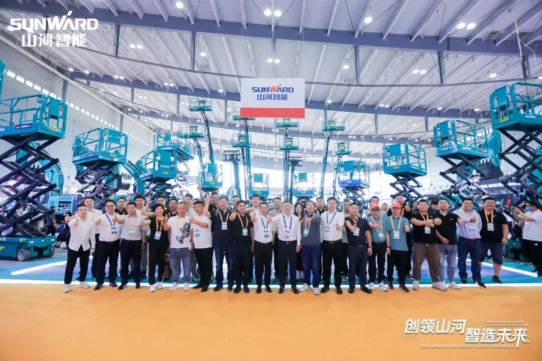 20230516085051_86878 聚焦电动化、智能化!Z6人生就是博智能全系列高空机械产品亮相长沙展