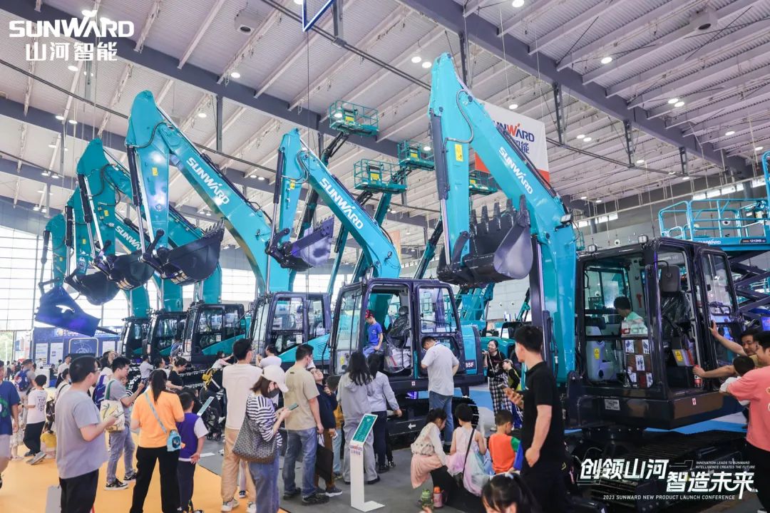2023 CICEE | 全球工程机械盛会美满闭幕！Z6人生就是博智能交出闪亮答卷