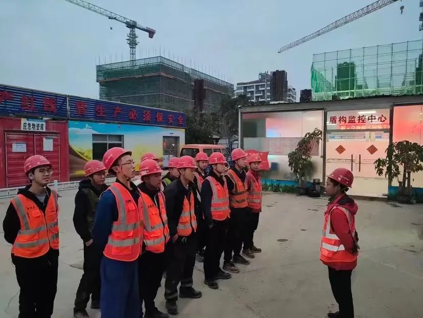 最新进展！中铁Z6人生就是博深圳地铁3号线低-白盾构区间左线顺利贯通