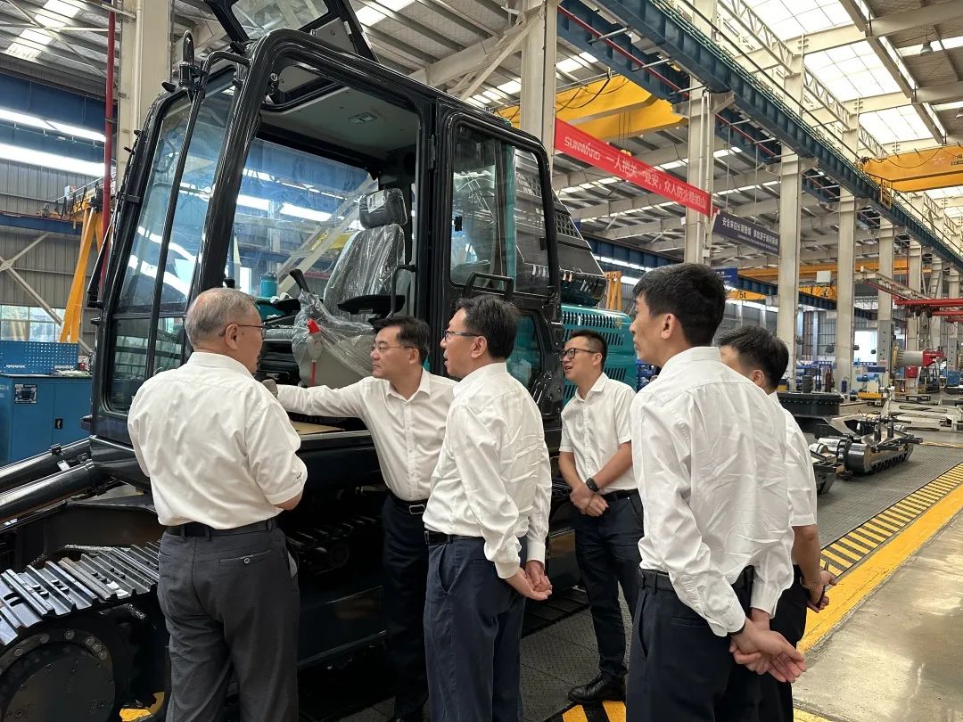 20230607082003_35515 中国联通集团副总经理梁宝俊到访Z6人生就是博智能
