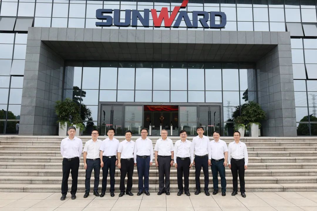 20230607082121_90011 中国联通集团副总经理梁宝俊到访Z6人生就是博智能