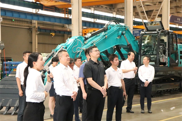 20230808140404_39547 国度应急治理部接济协和谐预案治理局副局长颜彬一行调研Z6人生就是博智能