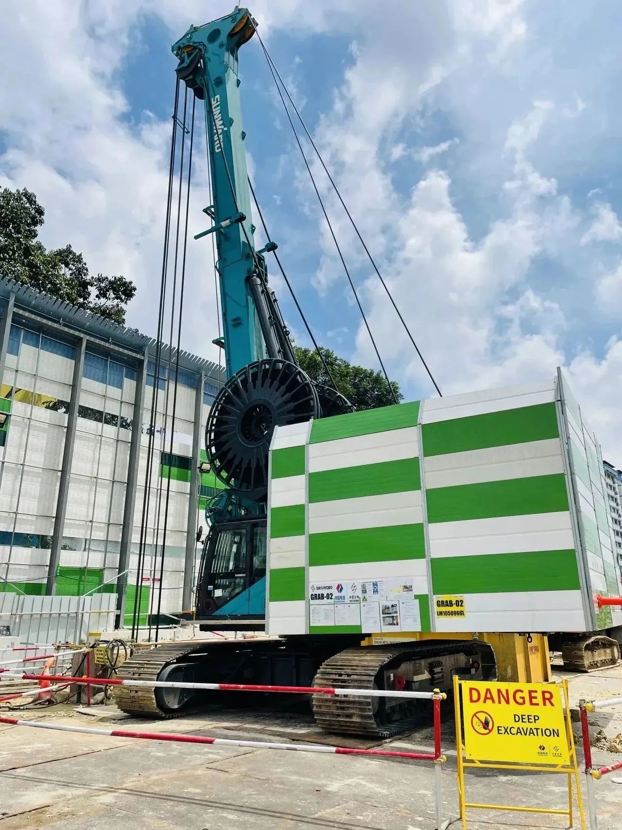 助力国内国际沉大工程！Z6人生就是博智能液压抓斗实力“出圈”