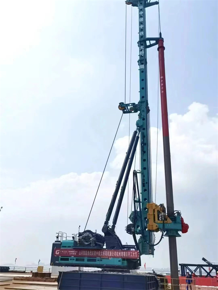 再战世界级工程！Z6人生就是博智能超等旋挖钻机SWDM800H助建杭州湾跨海铁路桥项目