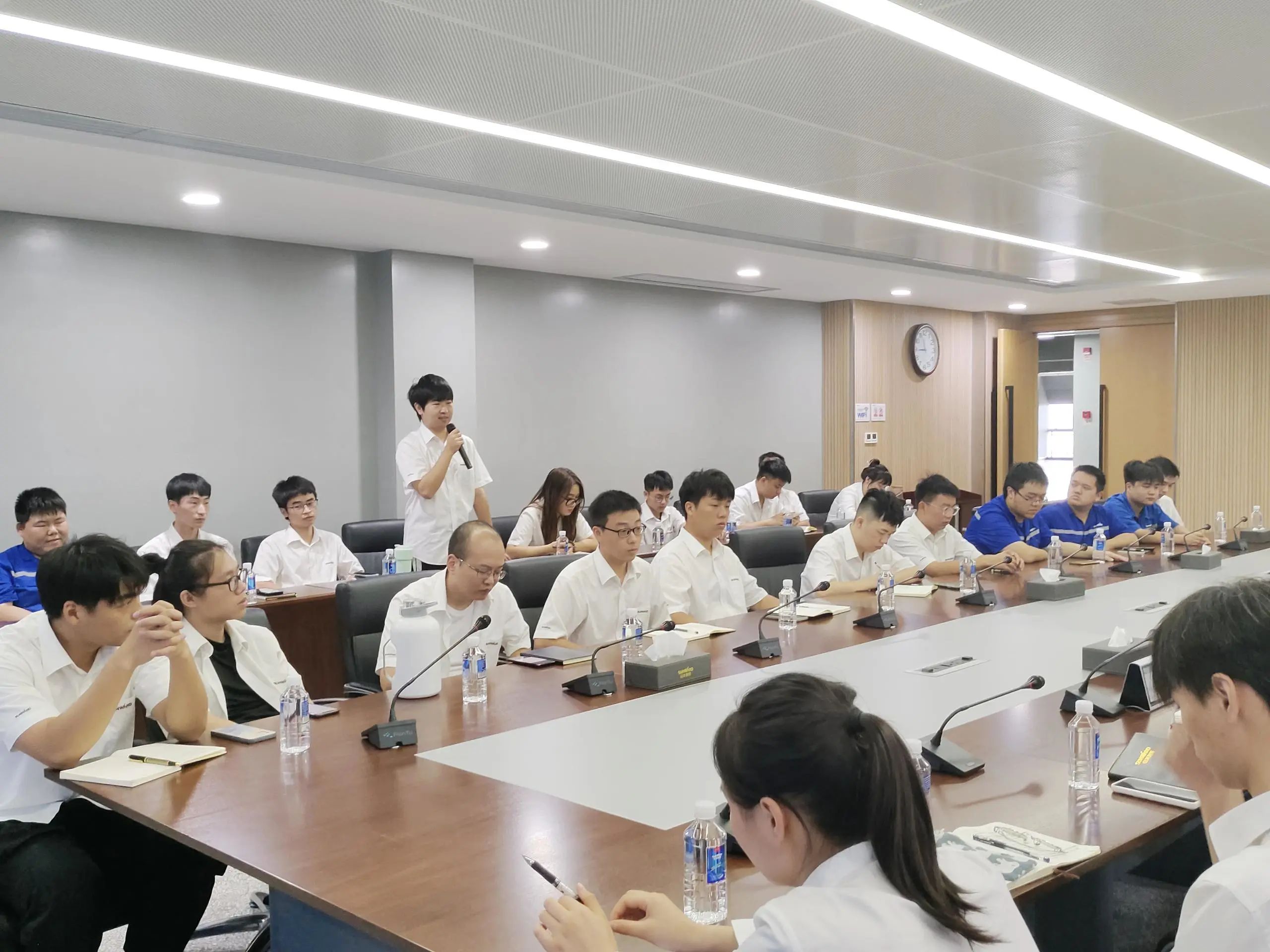畅谈心声，共话将来！这场应届毕业生员工座谈会，很暖，很贴心！