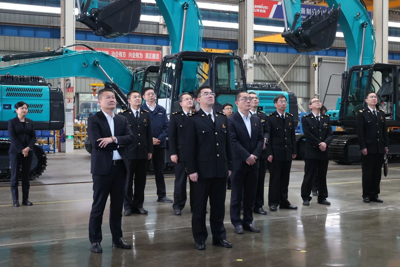 长沙海关党委书记、关长沈大为调研Z6人生就是博智能