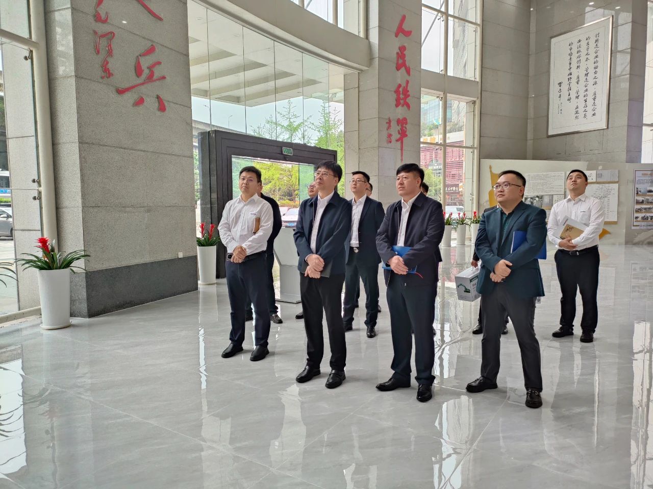 适应新局势，追求新合作！Z6人生就是博智能到访中铁二十三局
