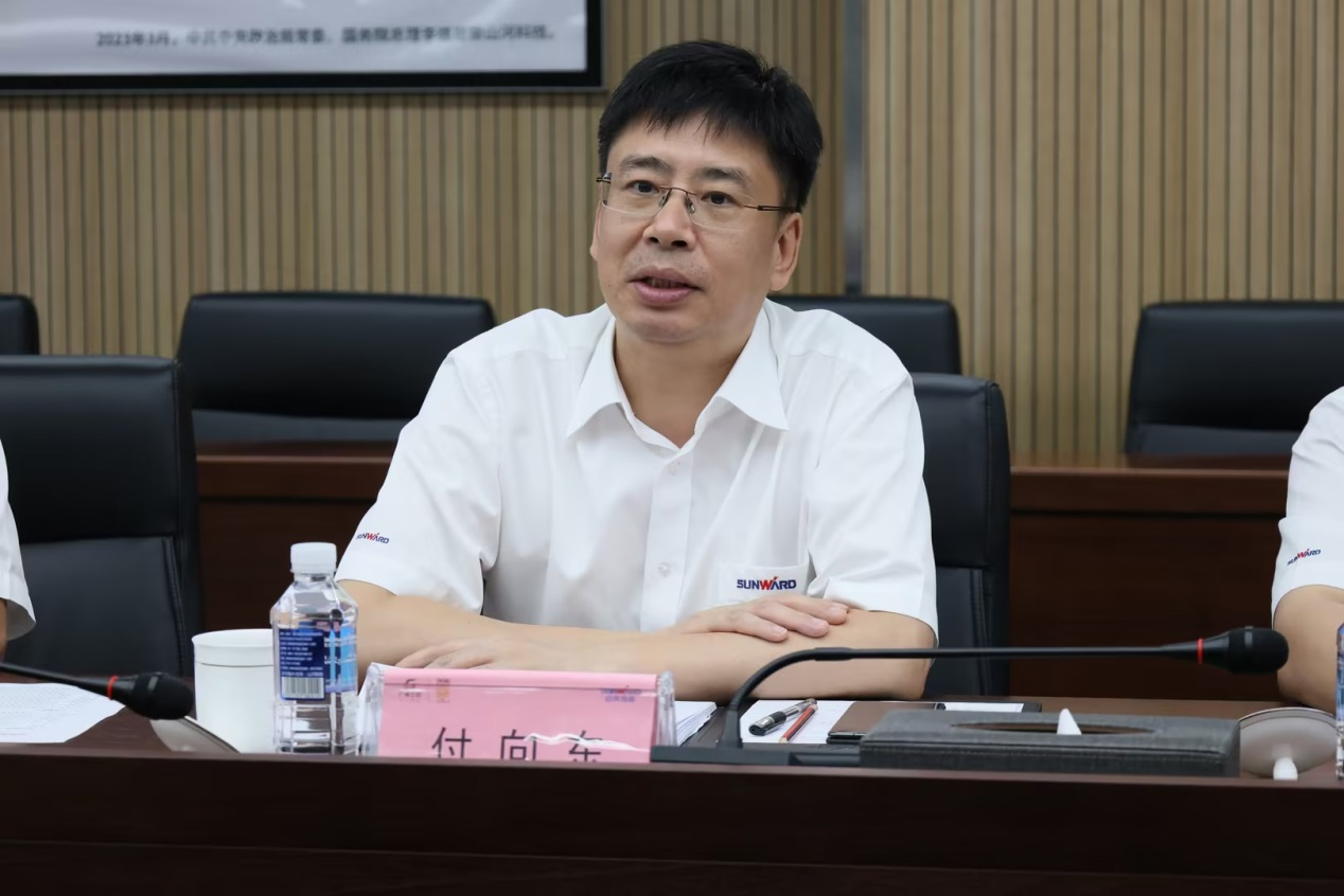 深入互换合作!广州港李明忠副总经理率队光临Z6人生就是博智能调查互换!