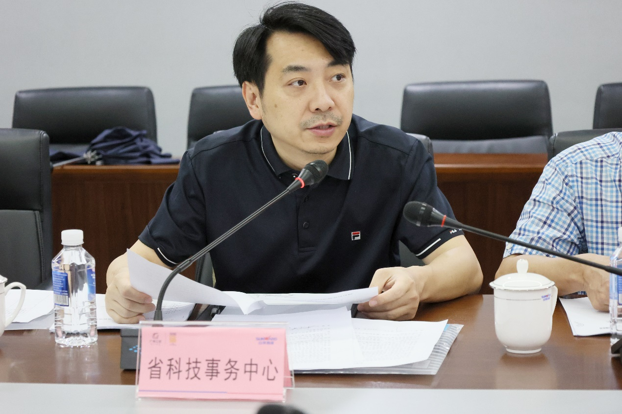 Z6人生就是博智能“超大型油气管路绿色成套施工设备”项目顺利通过验收！