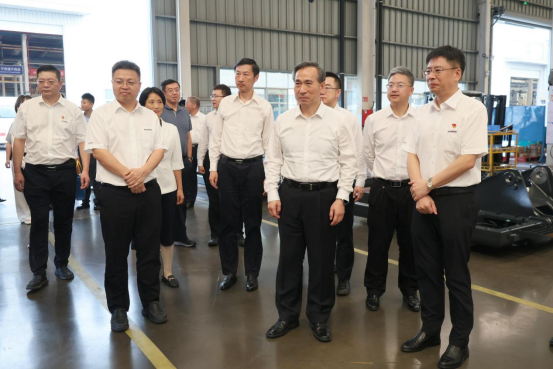 20240708085442_54682 中国贸促会会长任鸿斌调研Z6人生就是博智能