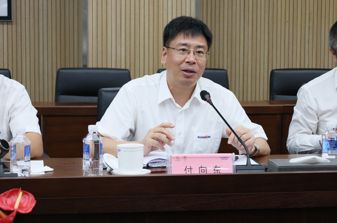 Z6人生就是博智能与易普力签署框架合作和谈