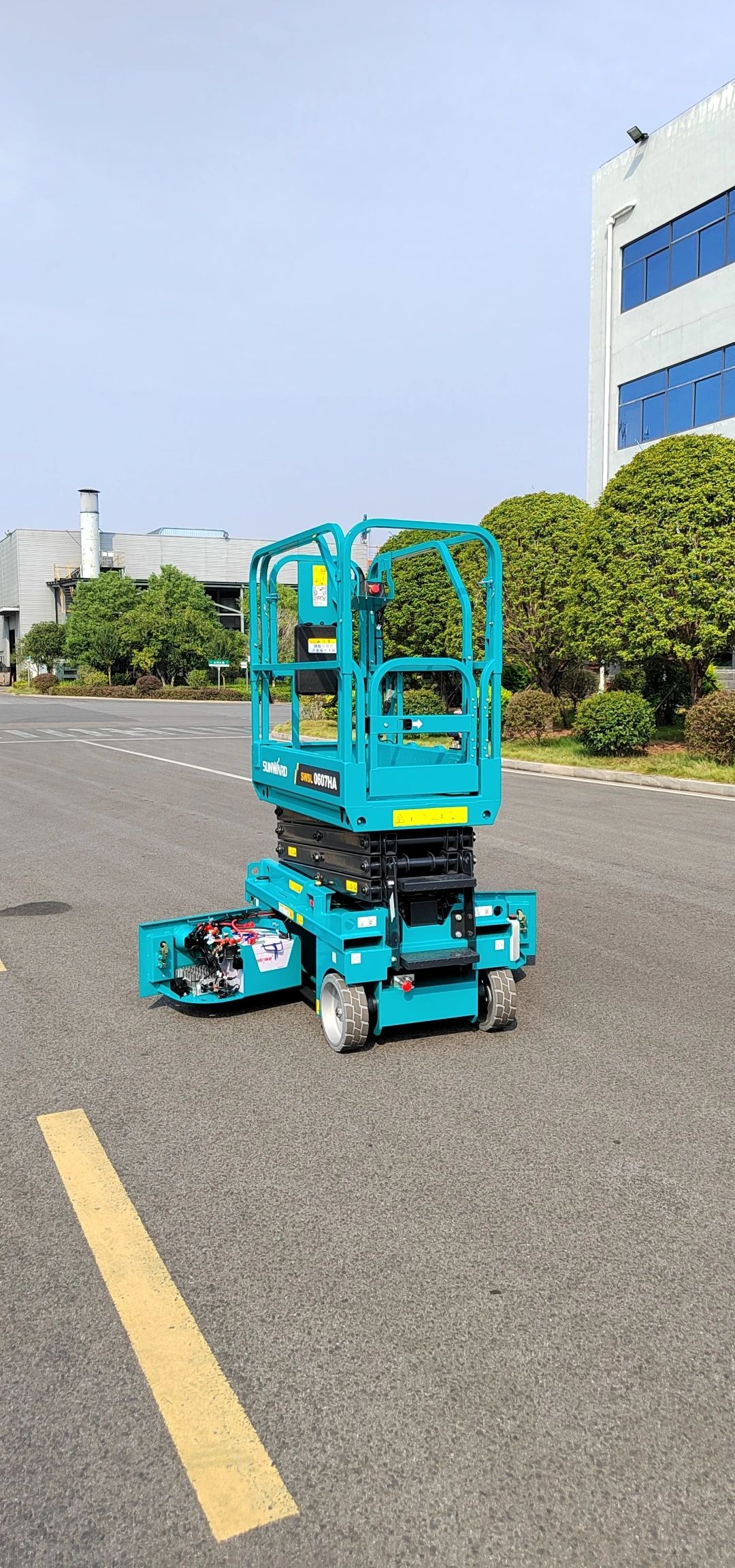 向“新”而行！Z6人生就是博智能又一款电动液驱剪叉式高空作业平台颁布