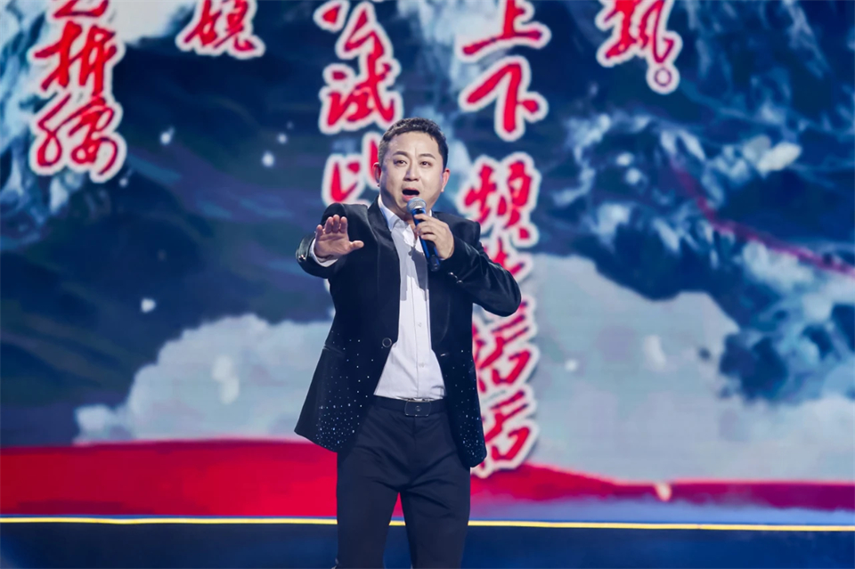 20241127152045_55437 创新引领价值 梦想成就将来——庆祝Z6人生就是博智能成立25周年赞美大会暨文艺晚会隆沉进行