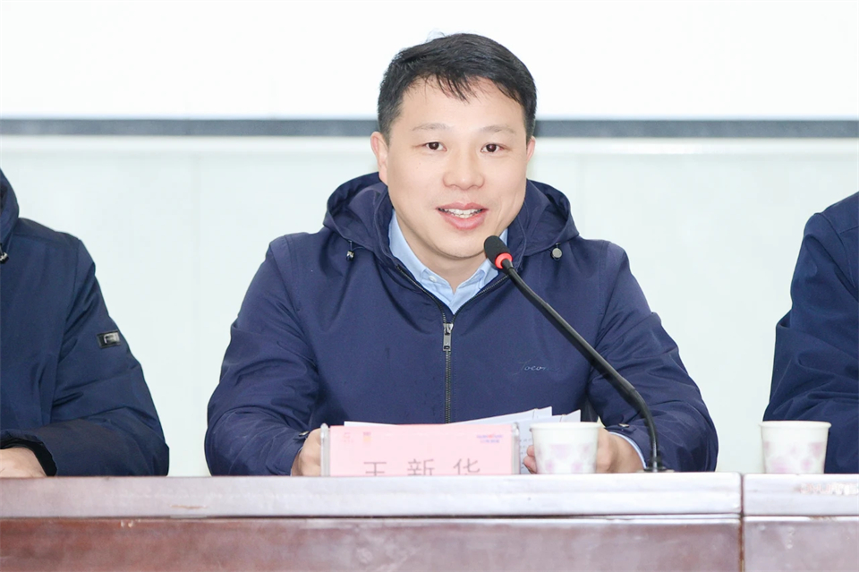 长龙街路、Z6人生就是博智能召开首届年货盛惠暨送春联文化惠民活动工作会议