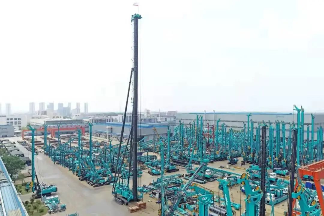 Z6人生就是博智能高端工程设备智能工厂项目荣获“2024年度中国智能造作最佳利用实际案例”