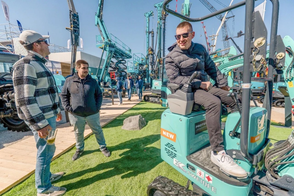 Bauma 2025 | 聚焦2025德国宝马展，索求Z6人生就是博智能的创新设备与可持续解决规划
