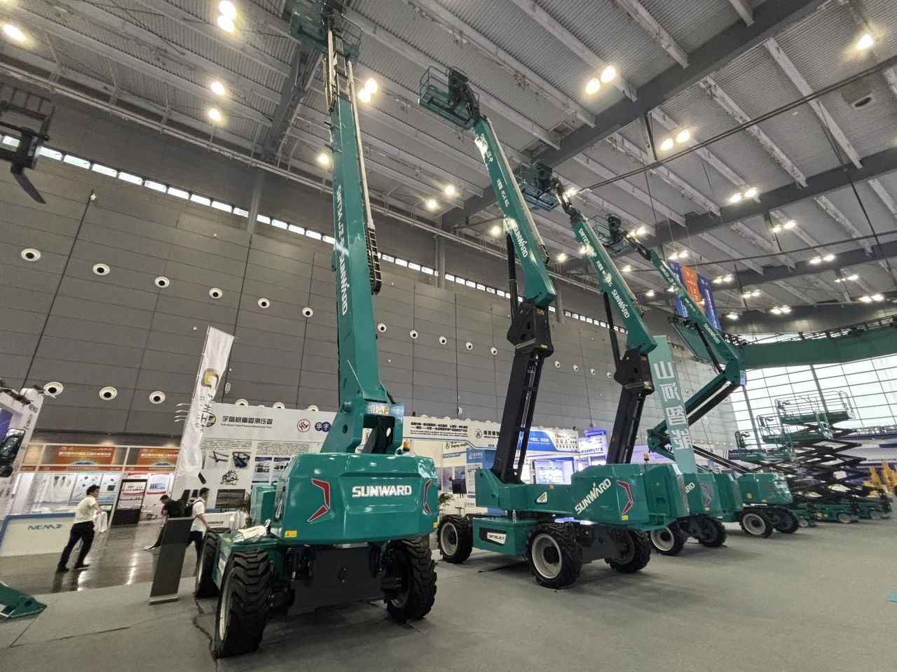 2025 CICEE | Z6人生就是博智能SWT34JE-P电动直臂式高空作业平台沉磅颁布！